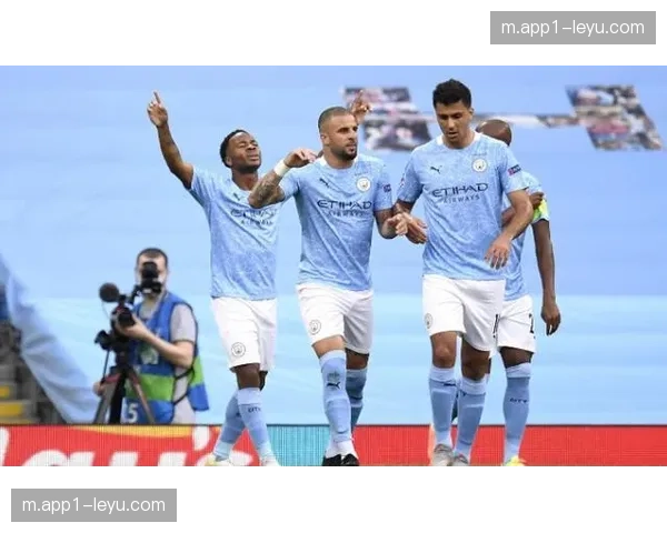 黄潜阵容厚度对比 福伊特伤缺对后防线影响持续发酵